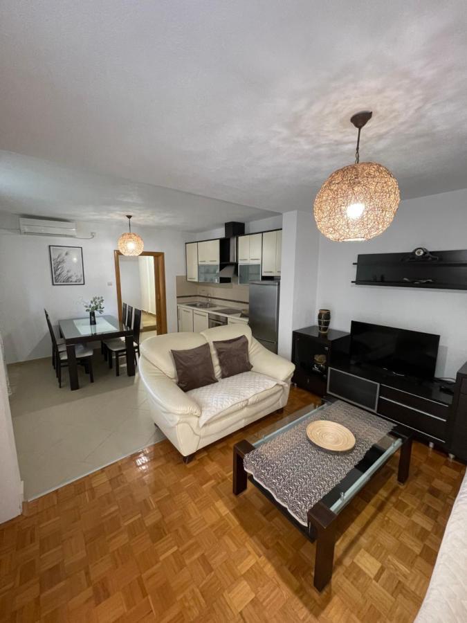 Ivan I Matej Apartments Blace Extérieur photo