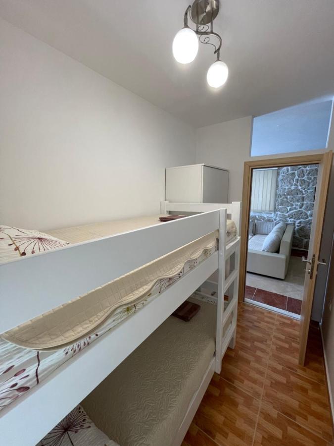 Ivan I Matej Apartments Blace Extérieur photo